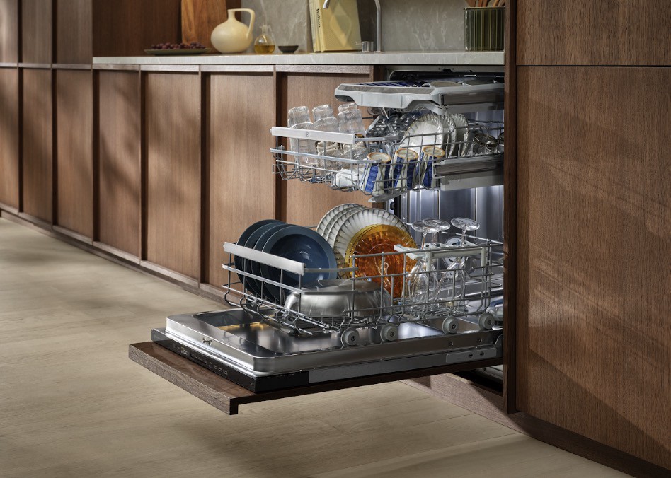 Máy rửa chén thông minh trong thiết kế cũng vừa được giới thiệu.