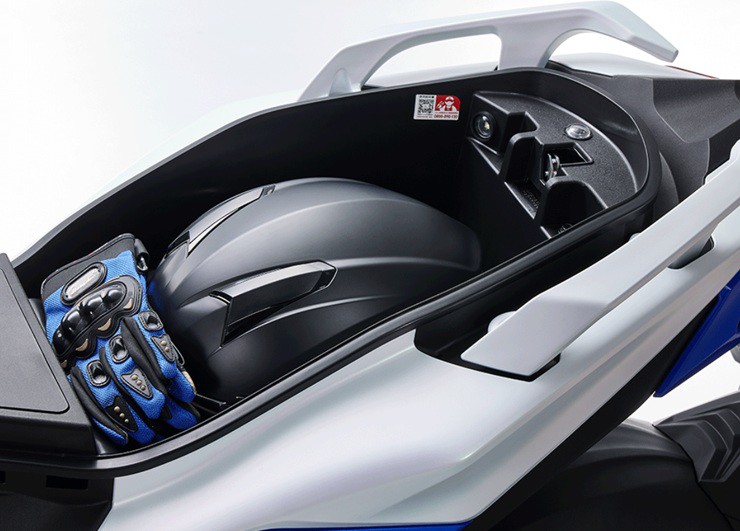 Xe ga mới với trang bị hiện đại, đe dọa vị thế Honda SH160i - 4