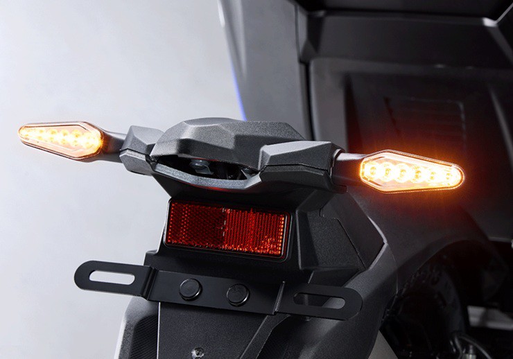 Xe ga mới với trang bị hiện đại, đe dọa vị thế Honda SH160i - 5