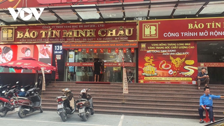 Cảnh tượng hàng dài người xếp hàng từ 4-5 giờ sáng đã hoàn toàn biến mất.