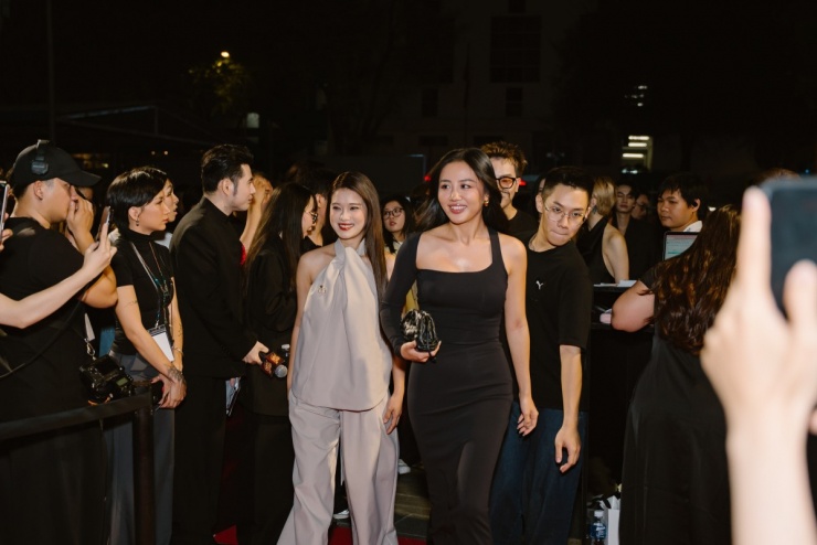 Ốc Thanh Vân trắng nõn sau thời gian nhuộm da nâu - 5