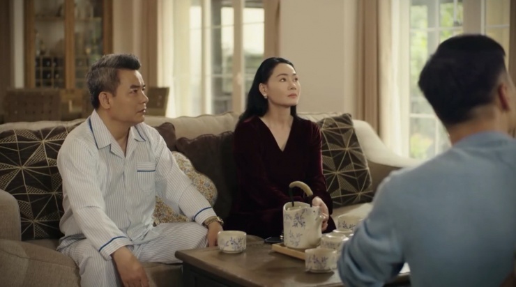 Quân trở về nhà và biết được tất cả mọi chuyện là do Diễm cố tình tạo ra. Ảnh VTV