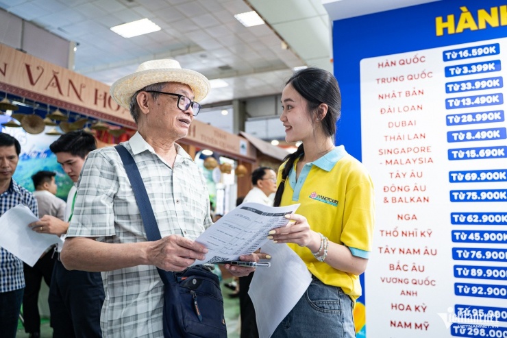 Khi đặt tour du lịch, bạn nên chọn những đơn vị lữ hành uy tín. Ảnh: Huy Nguyễn