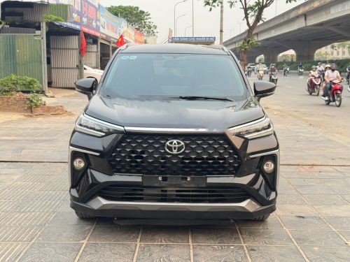 Ảnh thực tế một chiếc Toyota Veloz Cross được rao bán.