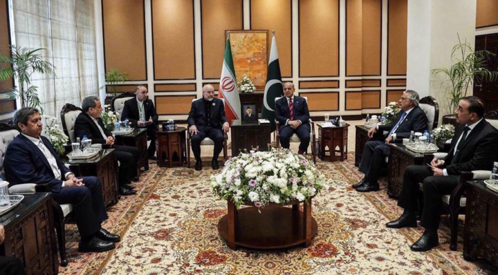 Phái đoàn Iran gặp lãnh đạo Pakistan trước thềm đàm phán với Mỹ. (Ảnh: PressTV)