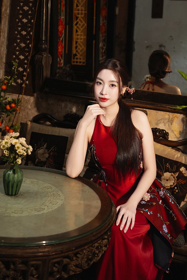 Theo nguồn tin của Gia đình&amp;Xã hội, Hoa hậu Việt Nam 2016 sắp đón tin vui vào thời gian tới.