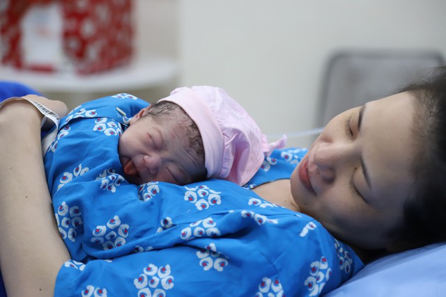 Phụ nữ ở TPHCM sinh hai con trước 35 tuổi được hỗ trợ 5 triệu đồng. Ảnh.Internet