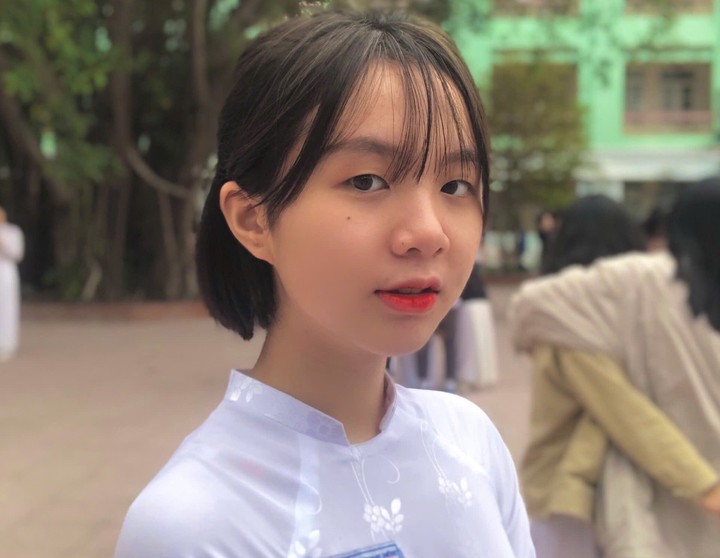 Hình ảnh Hà Châu thời điểm đang chuẩn bị thi tốt nghiệp THPT. (Ảnh: NVCC)