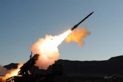 Chiến sự Iran 23/4: Bộ trưởng Hải quân Mỹ đột ngột từ chức giữa lúc Iran bị phong tỏa; Mỹ đang cạn kiệt vũ khí chủ chốt