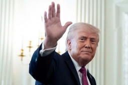 NÓNG: Ông Donald Trump vừa ra lệnh "bắn và tiêu diệt" tàu rải thủy lôi của Iran tại Hormuz