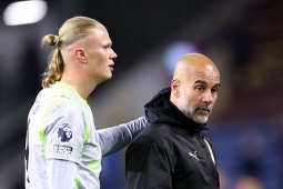 Man City chiếm ngôi đầu từ Arsenal, Guardiola tiếc vì không thắng đậm