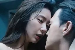 Cảnh nóng gây sốc và sự thật ít ai biết