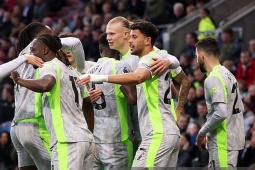 Nóng bảng xếp hạng Ngoại hạng Anh: Man City chiếm ngôi đầu của Arsenal