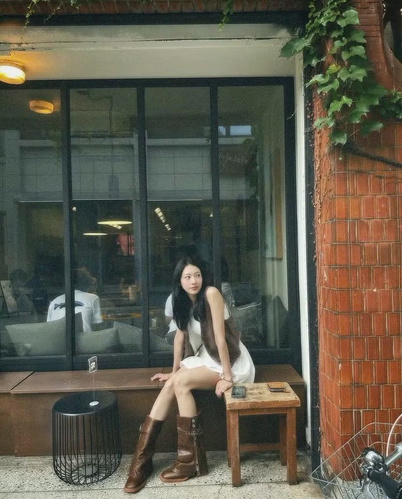 Phong cách chuẩn "bạn gái nhà bên" của "Đại phi Perfect Crown" Gong Seung Yeon - 4
