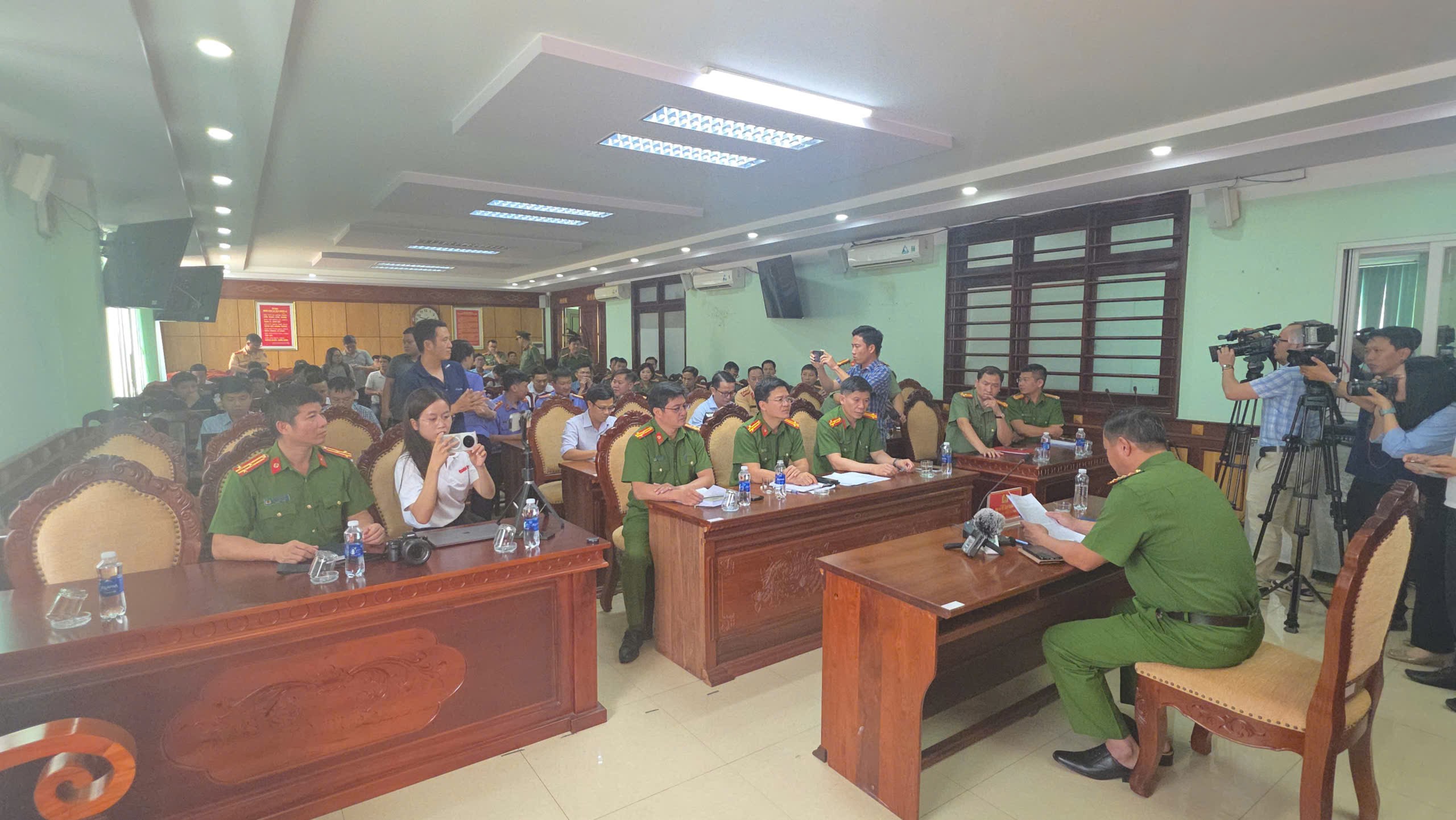 Khởi tố cựu thiếu tá CSGT trong vụ tai nạn giao thông khiến nam sinh lớp 12 tử vong - 1