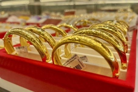 Sáng 23-4, giảm liên tiếp, giá vàng xuống thấp nhất trong nhiều tuần