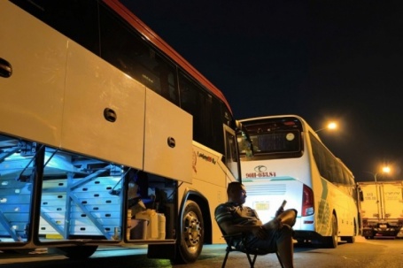 Tài xế mắc kẹt xuyên đêm trên cầu Phú Mỹ sau tai nạn 6 ôtô