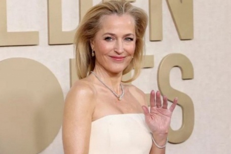 Diễn viên 'Sex Education' nhan sắc gây ngỡ ngàng