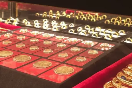 Giá vàng tiếp tục giảm