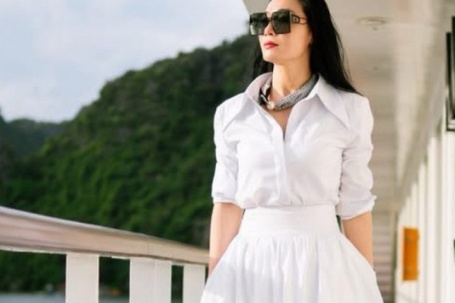 Quách Thu Phương thăng hạng với gu thời trang trung niên vạn người mê