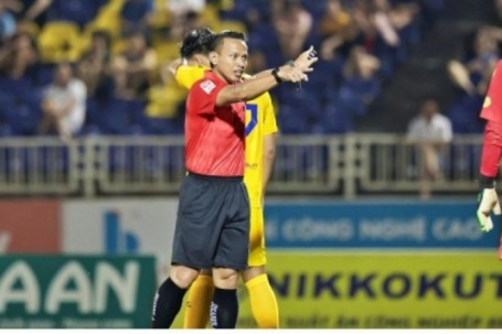 Trọng tài Malaysia cầm còi trận “chung kết ngược” tại vòng 20 V-League 2025/2026