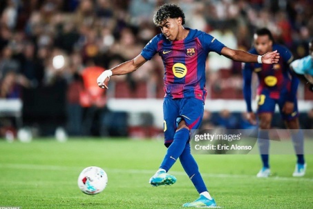 Kịch tính bảng xếp hạng La Liga: Barcelona bỏ xa Real, chờ cú sốc trước Siêu kinh điển