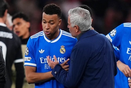 Mourinho được “bật đèn xanh” trở lại Real Madrid, Mbappe ủng hộ