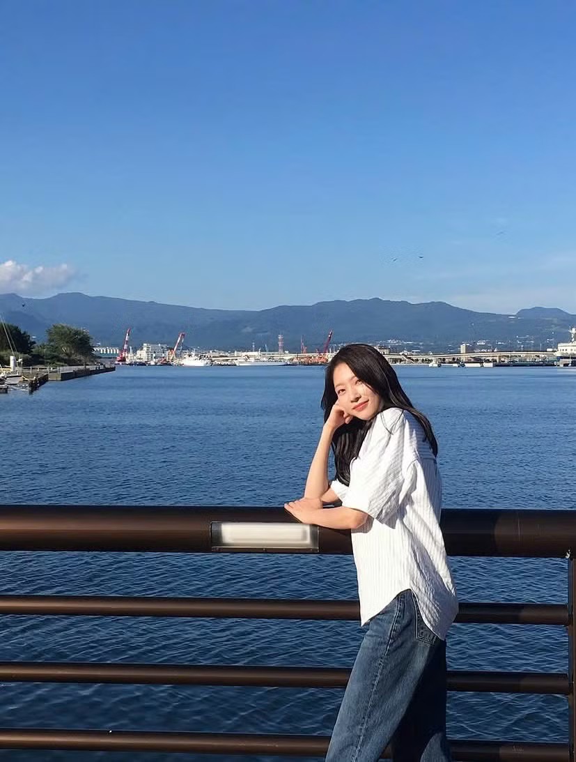 Phong cách chuẩn "bạn gái nhà bên" của "Đại phi Perfect Crown" Gong Seung Yeon - 6