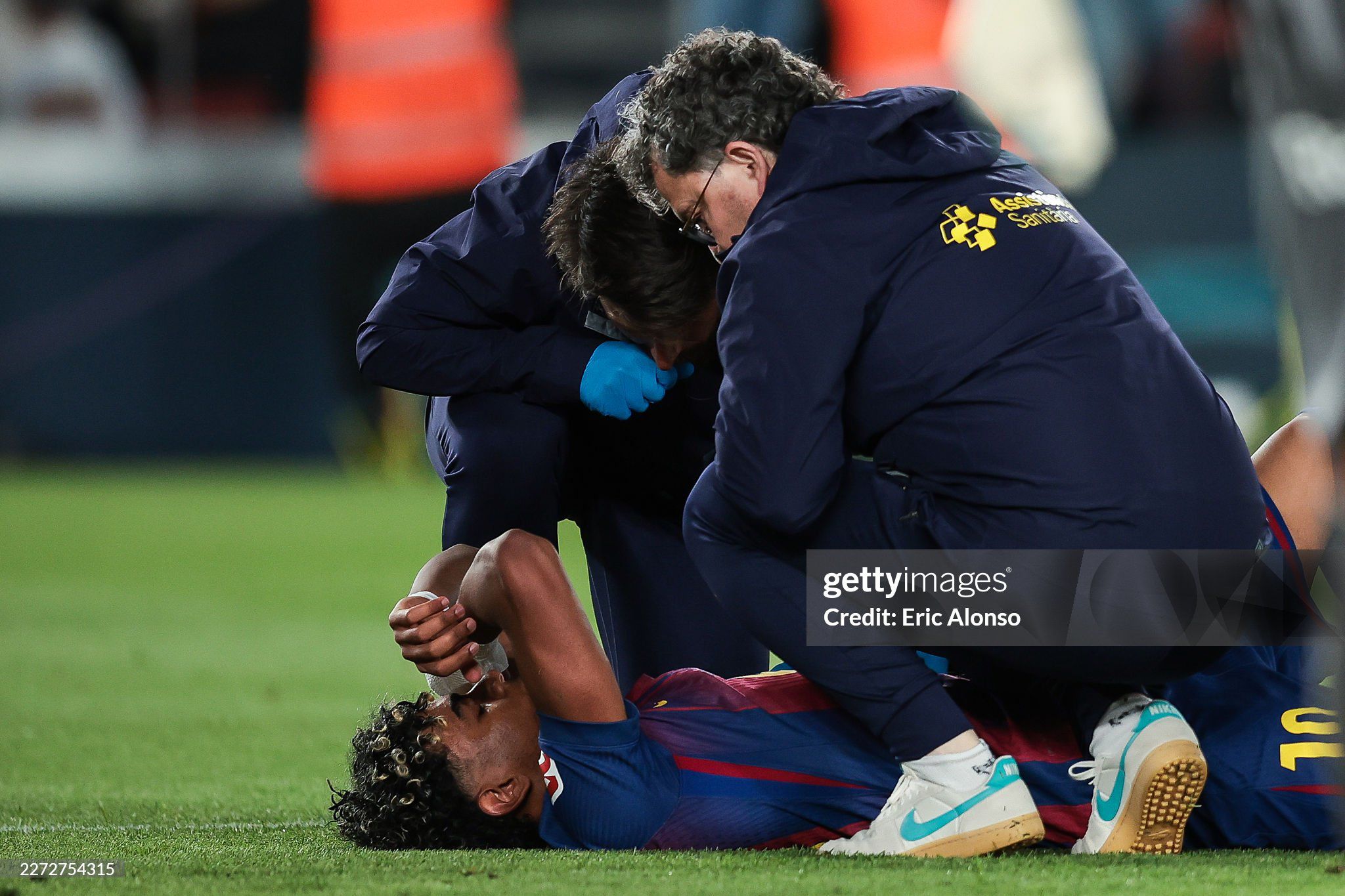 Chính thức: Barca xác nhận Yamal nghỉ hết mùa, nguy cơ lỡ luôn World Cup - 4