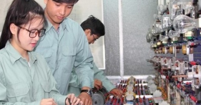 17.000 thí sinh Hà Nội bỏ thi lớp 10: Những khoảng trống của hệ thống giáo dục?