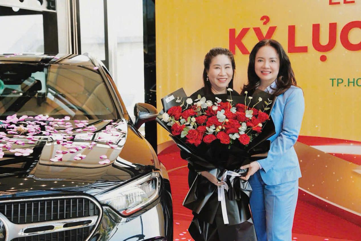 Chủ nhân Mercedes-Benz đạt kỷ lục tiêu thụ NPK Cà Mau