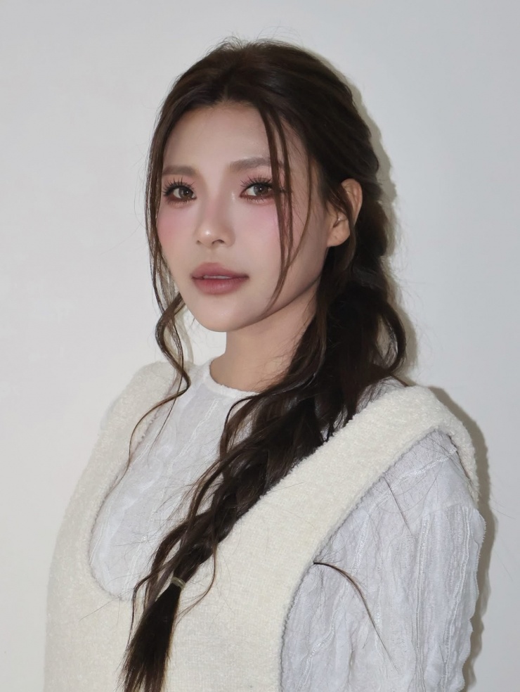 Ảnh sao 24/4: Thảo Trang khoe bạn trai mới - 4