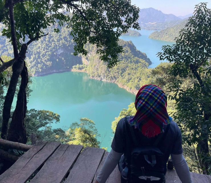 Hồ Mắt Ngọc, điểm đến cho những ai ưa sự bình yên, thư thái. (Ảnh: Nguyễn Văn Hòa)