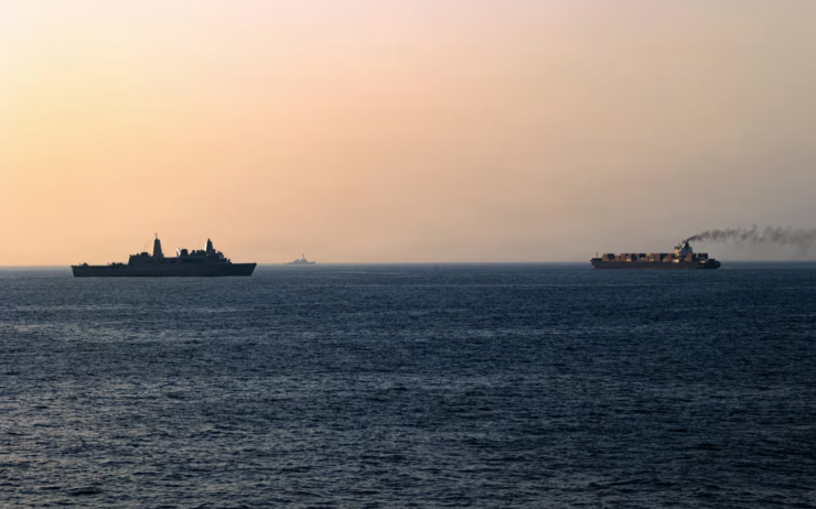 5 kịch bản quân sự Mỹ chuẩn bị nhằm đánh sập năng lực phòng thủ của Iran tại eo biển Hormuz nếu ngừng bắn thất bại - 1