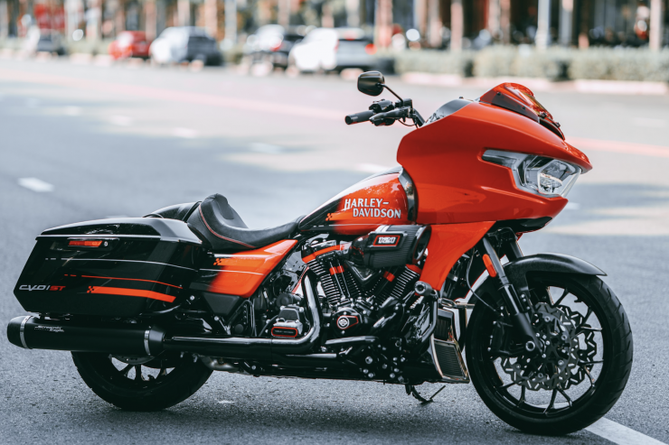 Siêu mô tô Harley-Davidson phối màu Citrus Heat Re-Entry&nbsp;giá 2,44 tỷ độc nhất Việt Nam