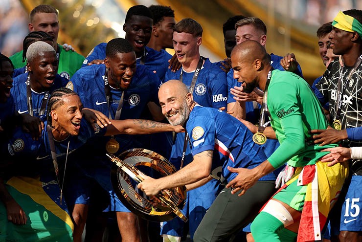 Bị Chelsea sa thải, HLV Maresca vẫn sáng cửa thay Guardiola dẫn Man City