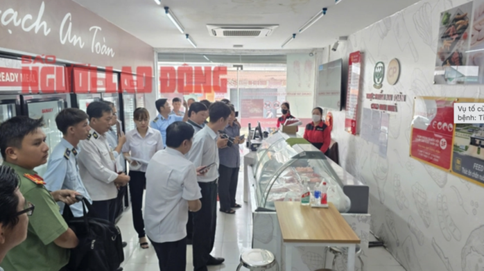 Lực lượng chức năng tỉnh Sóc Trăng (cũ) thành lập đoàn kiểm tra và tiến hành kiểm tra tại cửa hàng của Công ty C.P. Việt Nam