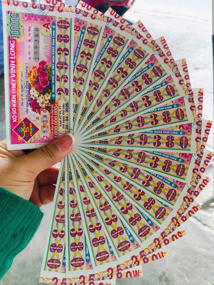 Chiều 24-4, nhiều người ở TPHCM và Vĩnh Long trúng xổ số miền Nam - 5