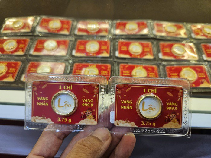 Giá vàng trong nước giảm mạnh