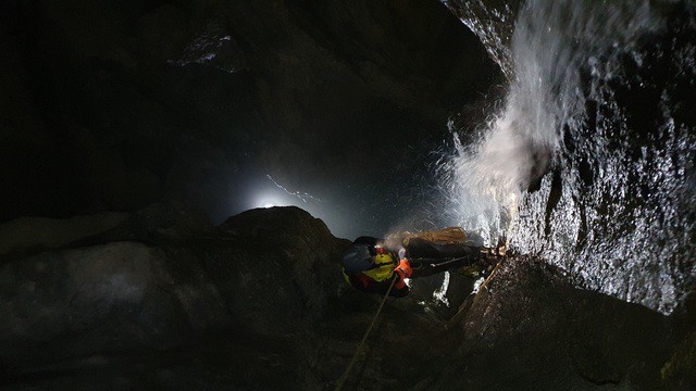 Hình ảnh về hang Chà Nghéo