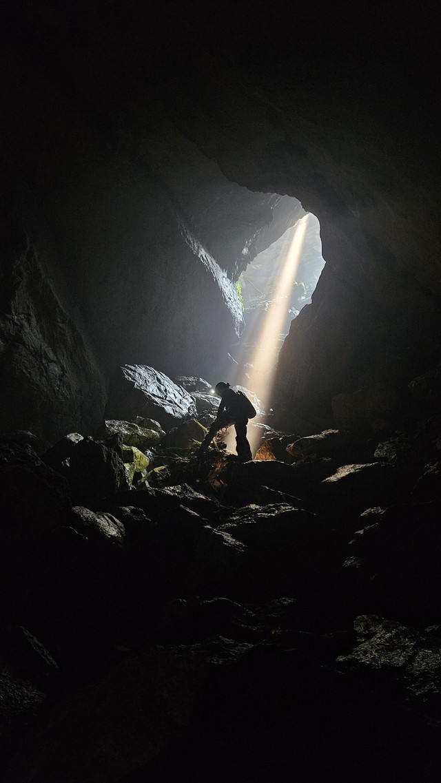 Hình ảnh về hang Má Đơm