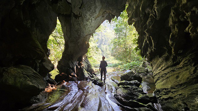 Choáng ngợp với hình ảnh 26 hang động mới ở Phong Nha - Kẻ Bàng vừa phát hiện - 14