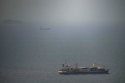 'Ngoại giao pháo hạm' giữa Mỹ và Iran ở eo biển Hormuz