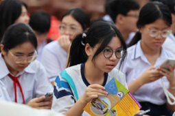 Thi lớp 10 tại TP HCM: Dự kiến giao đề trước một ngày