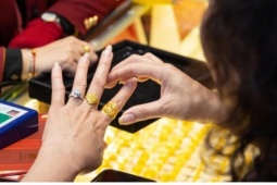 Huy động vàng trong dân: Đánh thức “mỏ vốn” khổng lồ