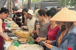 Lễ hội Đền Hùng 2026: Du khách ùn ùn đổ về, loạt món “hot hit” cháy hàng ngay lúc này