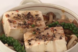 Đậu phụ mua về có nên rửa không? Câu trả lời không đơn giản như bạn nghĩ