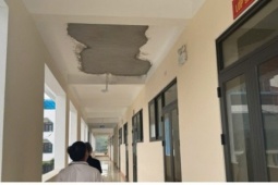 Trường mới 65 tỷ ở Phú Thọ chưa bàn giao đã rơi vữa trần, học sinh phải nhập viện