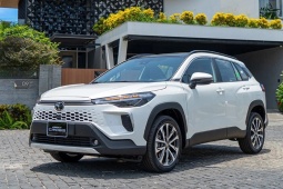 Chi hơn 900 triệu mua Corolla Cross HEV: Chủ xe tiết lộ chi phí nhiên bất ngờ