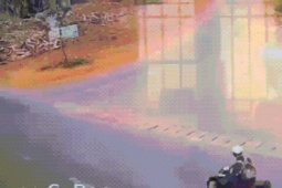 Clip mới hé lộ vụ nam sinh lao xe xuống mương khiến cựu thiếu tá CSGT bị khởi tố